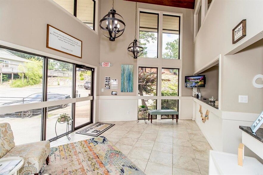 More Photos Of 5380 Central Ave, Hot Springs Office For Sale