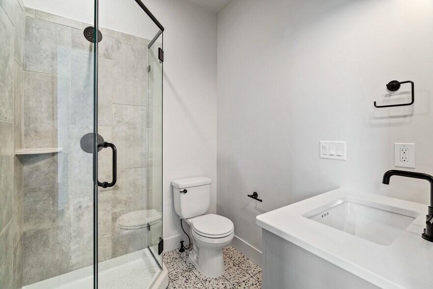 More Photos Of 421 Chestnut St, Buena Vista Apartments For Sale