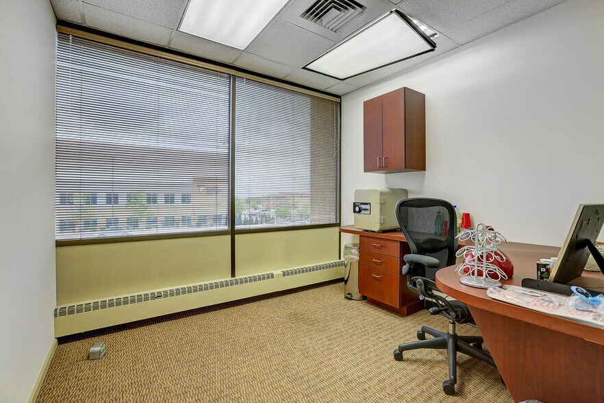 More Photos Of 215 S Wadsworth Blvd, Lakewood Medical For Lease
