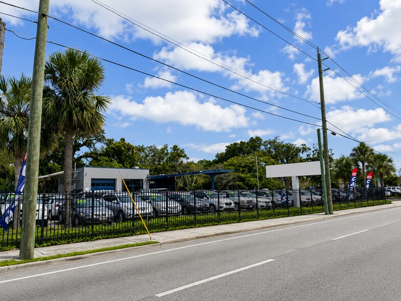 More Photos Of 555 W International Speedway Blvd, Daytona Beach Auto Dealership For Sale