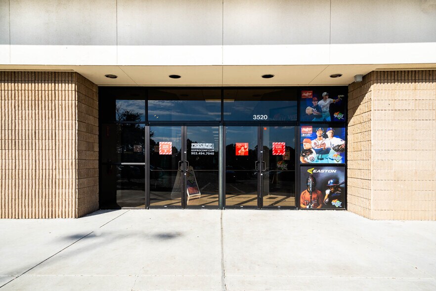 More Photos Of 3520 McCann Rd, Longview Department Store For Lease