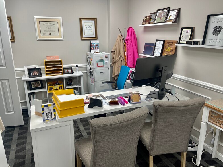 More Photos Of 4715-4763 Patriot Hwy, Fredericksburg Storefront Retail Office For Sale