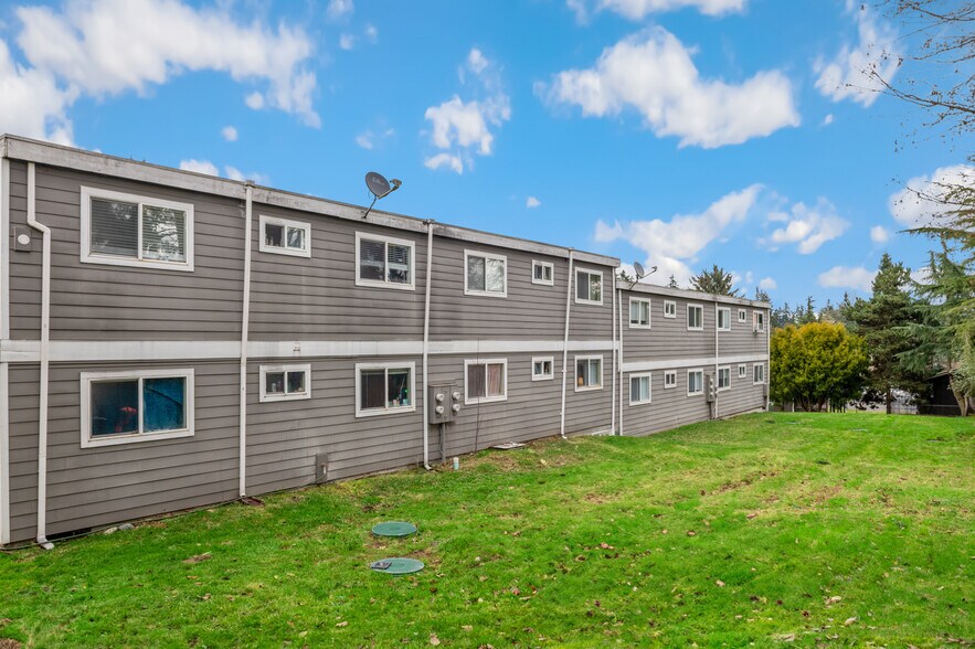 More Photos Of 6608 106th Street Ct E, Puyallup Apartments For Sale