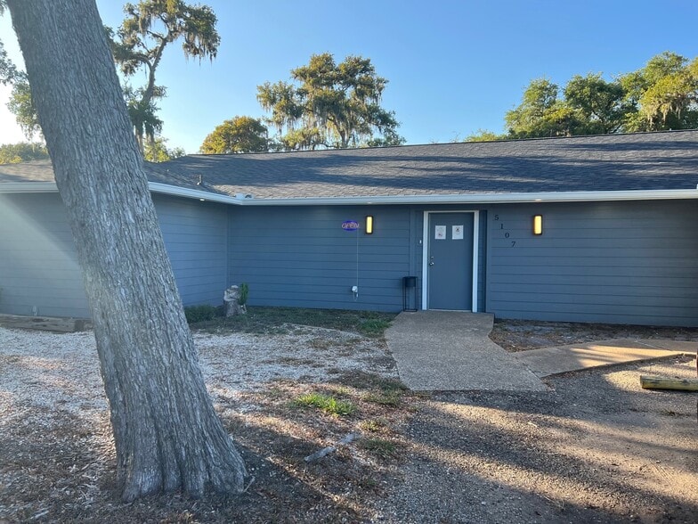 Primary Photo Of 5107 N Highway 288B, Clute Sports And Entertainment For Sale