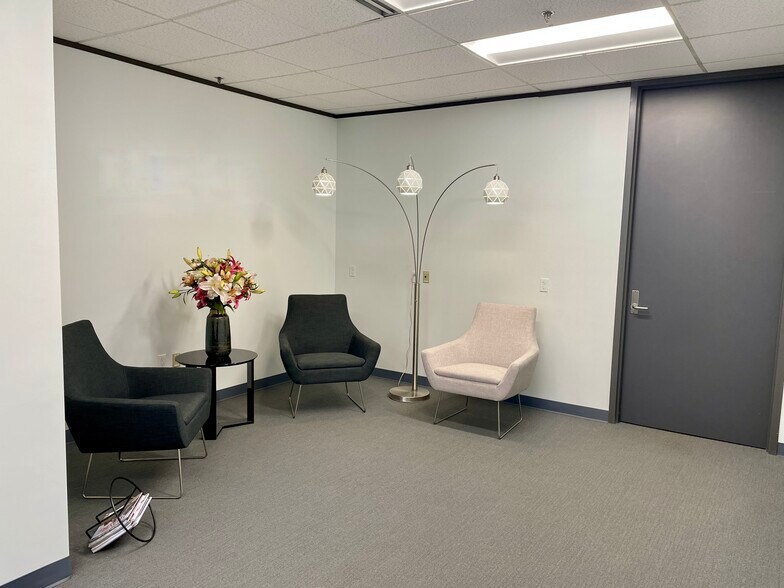 More Photos Of 9020 N Capital of Texas Hwy, Austin Office For Lease