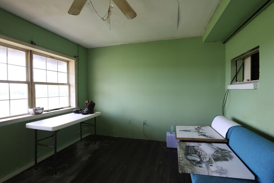 More Photos Of 25377 Welling rd, Welling Apartments For Sale
