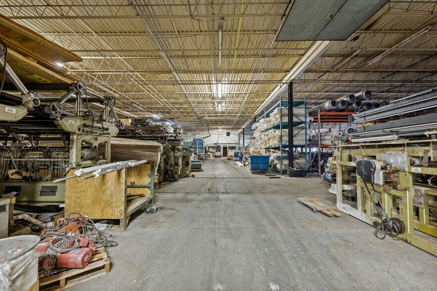 More Photos Of 1000 E Butler Ave, Liberty Manufacturing For Sale