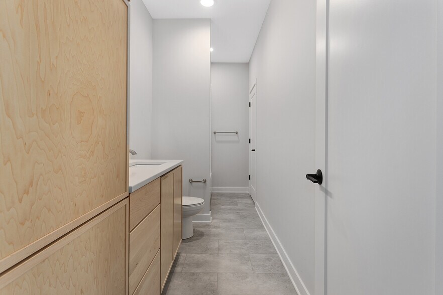 More Photos Of 4523 Forest Ave, Kansas City Multifamily For Sale