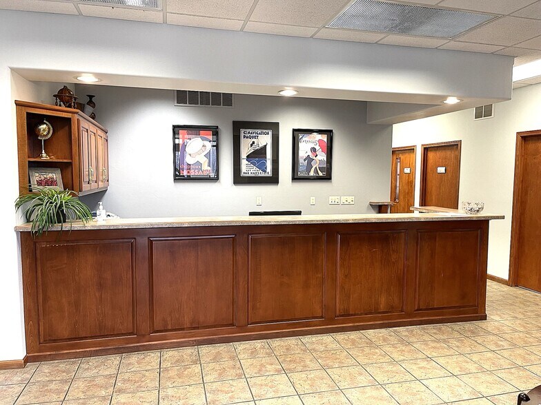 More Photos Of 2325 Verlin Rd, Green Bay Coworking Space