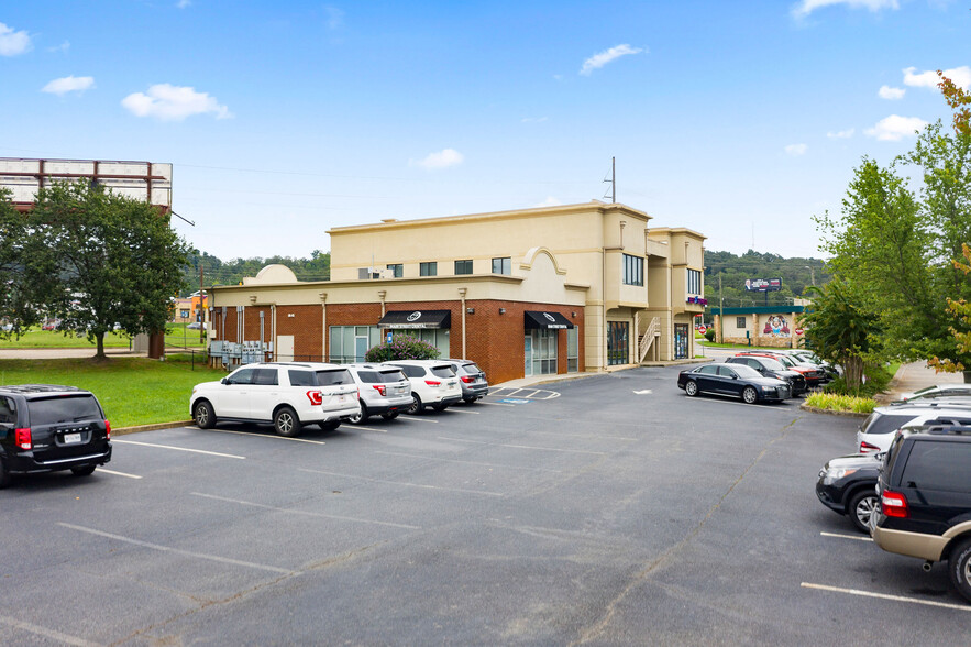 More Photos Of 328 E Main St, Cartersville Medical For Lease
