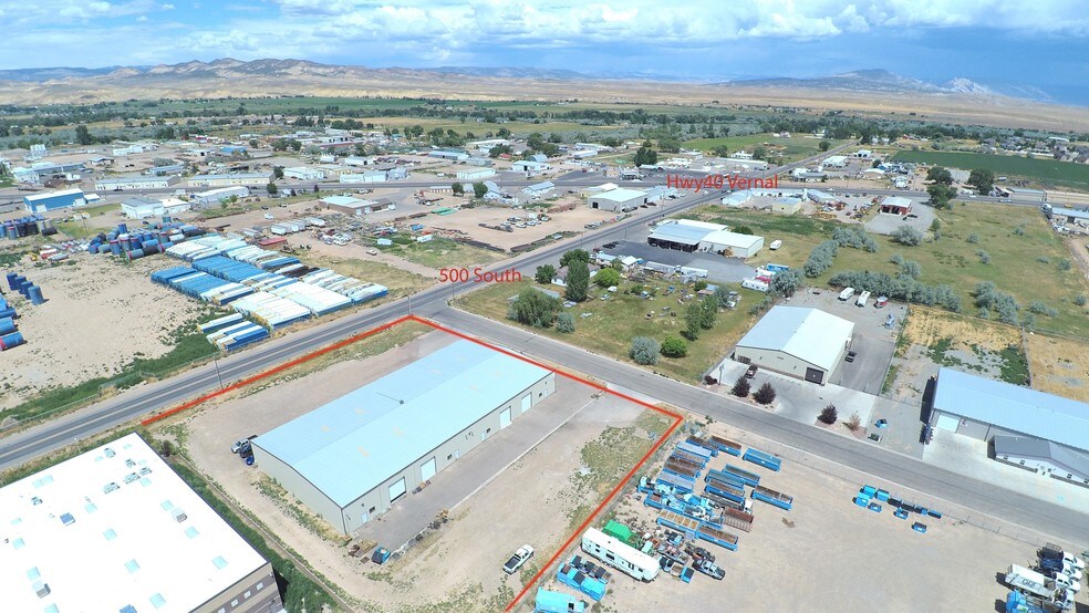 More Photos Of 540 Wright Brothers Dr, Naples Warehouse For Lease