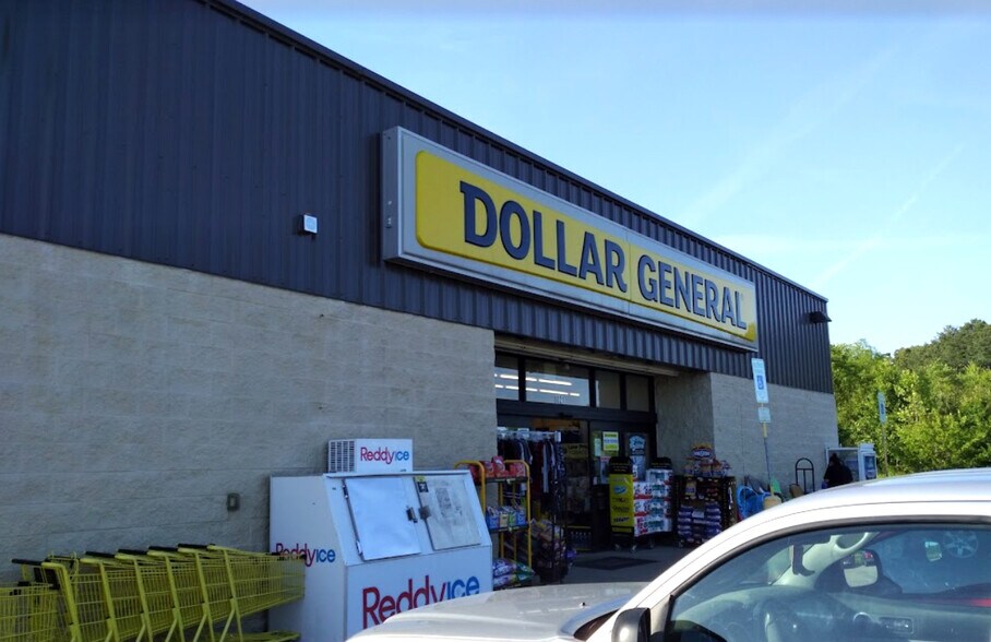 More Photos Of 8021 Austin Peay Hwy, Millington Freestanding For Sale