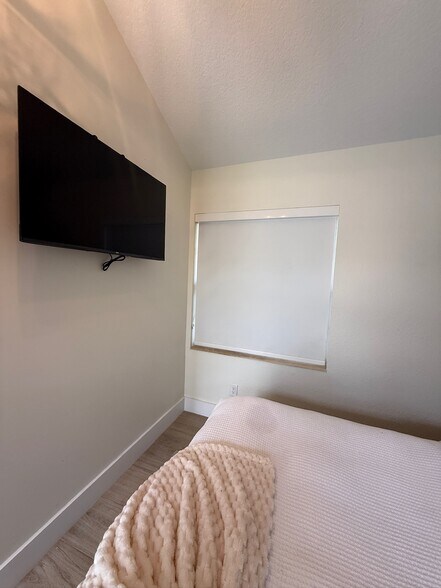 More Photos Of 2502 Tamarind Dr, Hutchinson Island Hotel For Sale
