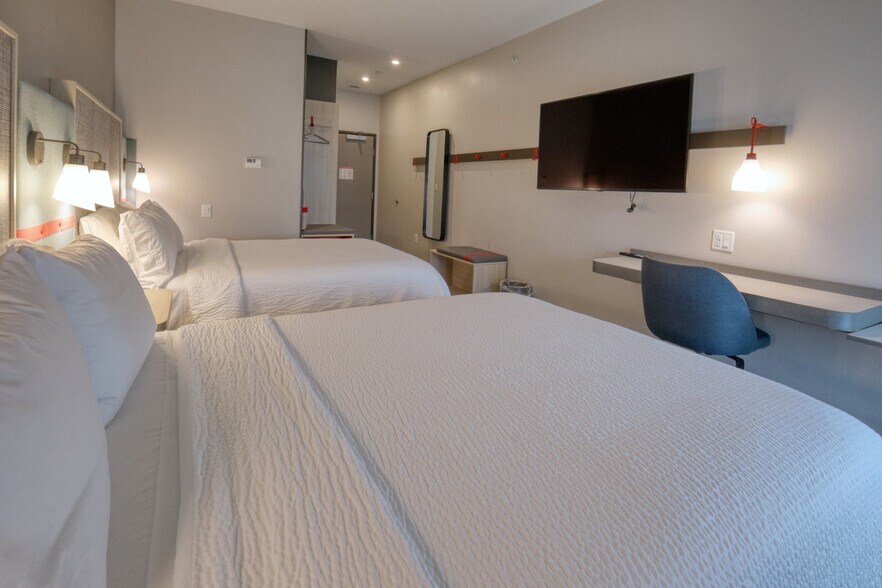 More Photos Of 5400 Rexora Dr, Beaumont Hotel For Sale