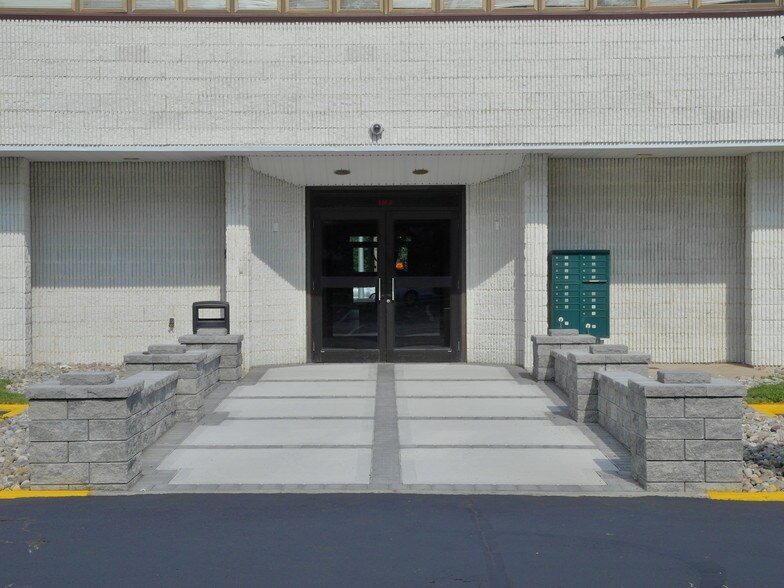 More Photos Of 200 E Eckerson Rd, New City Medical For Lease