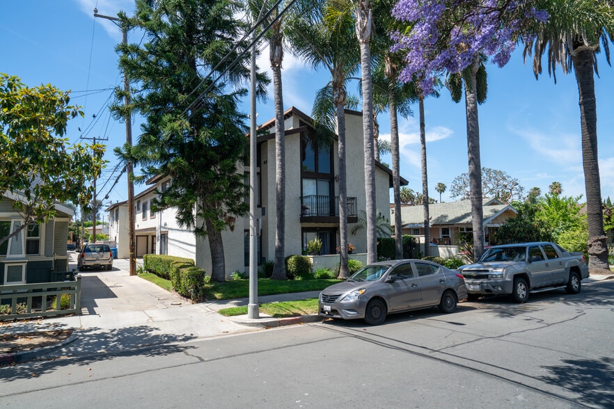More Photos Of 729 Freeman Ave, Long Beach Apartments For Sale