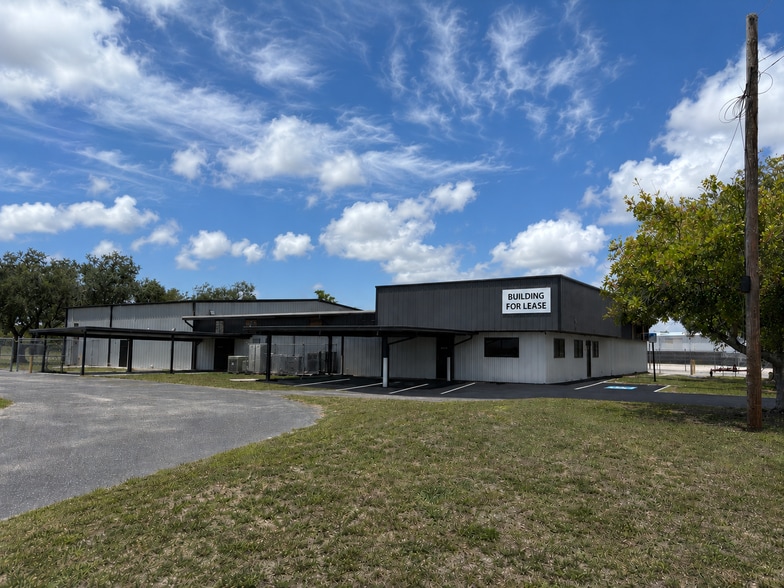 Primary Photo Of 3007 29th Ave E, Bradenton Manufacturing For Lease