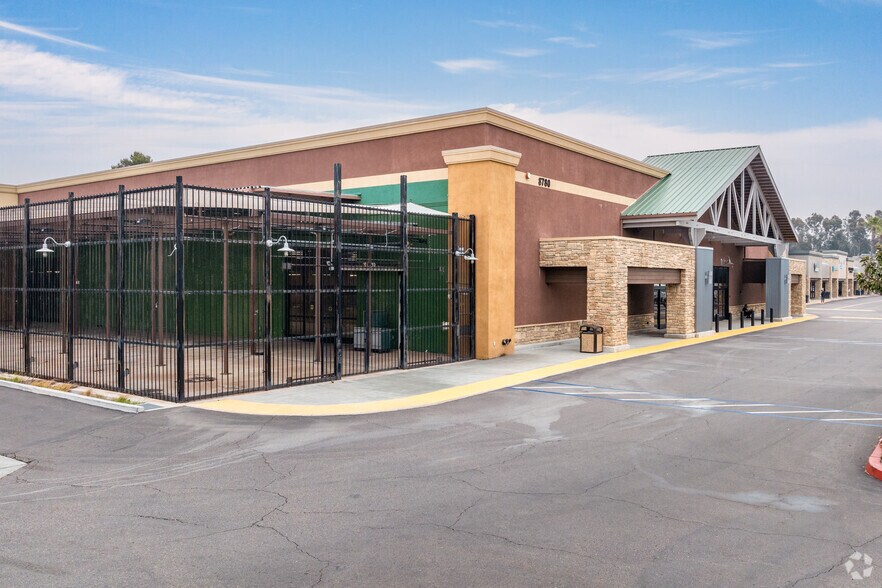 More Photos Of 8860-8878 Navajo Rd, San Diego Unknown For Lease