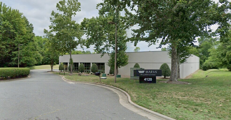 More Photos Of 4120 Turtle Creek Ln, Charlotte Warehouse For Lease