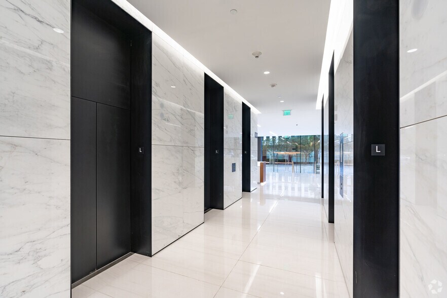 More Photos Of 10880 Wilshire Blvd, Los Angeles Loft Creative Space For Lease