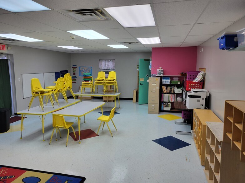 More Photos Of 50 Nicklow Rd, Bruceton Mills Daycare Center For Sale