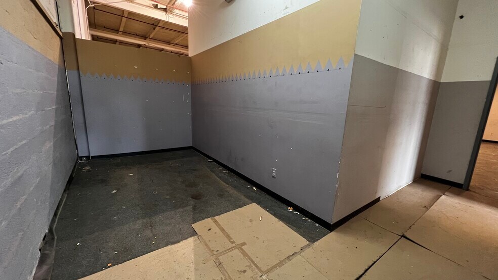 More Photos Of 1727-1801 Union Blvd, Allentown Warehouse For Lease