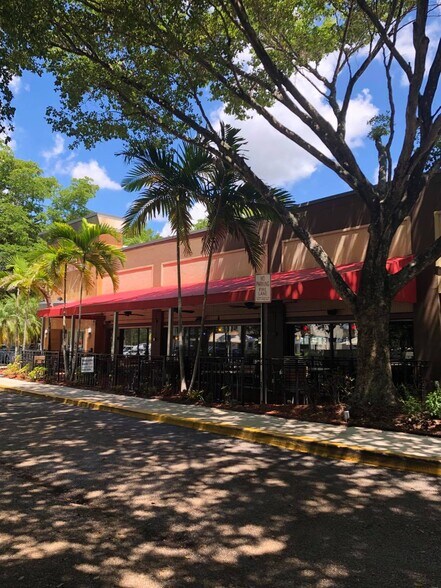 More Photos Of 80 SW 84th Ave, Plantation Restaurant For Lease