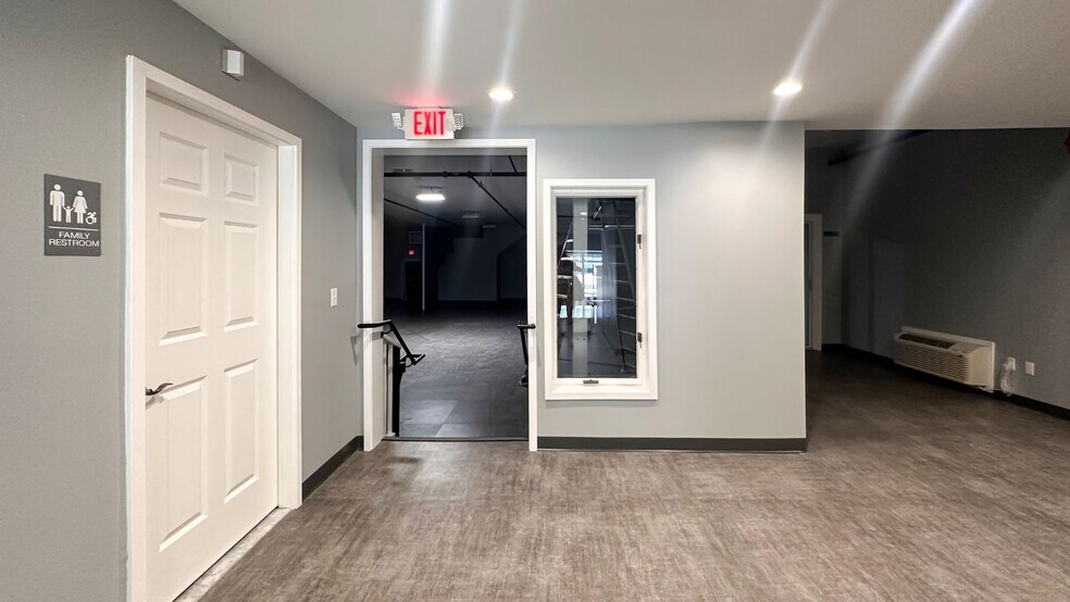 More Photos Of 83 E Main St, Torrington Freestanding For Lease