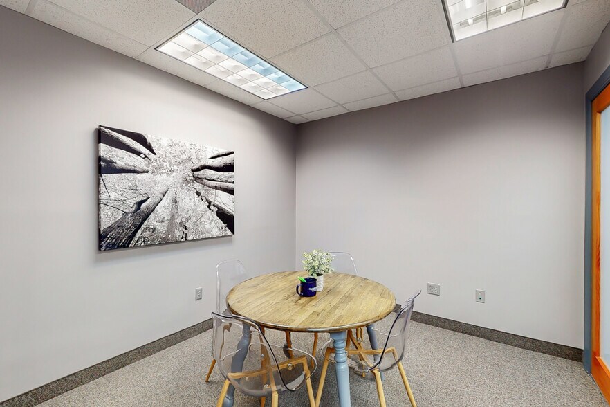 More Photos Of 7 Waterloo Rd, Stanhope Office For Sale