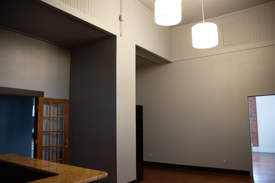 More Photos Of 115 N Tejon St, Colorado Springs Storefront Retail Office For Lease