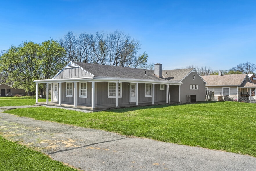 More Photos Of 4720 Springfield St, Dayton Office For Sale