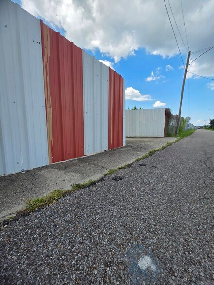 More Photos Of 7300 Westbank Expy, Marrero Distribution For Sale