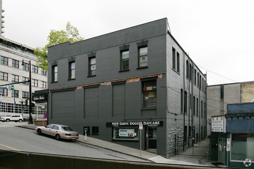 More Photos Of 552 Columbia St, New Westminster Storefront Retail Office For Lease