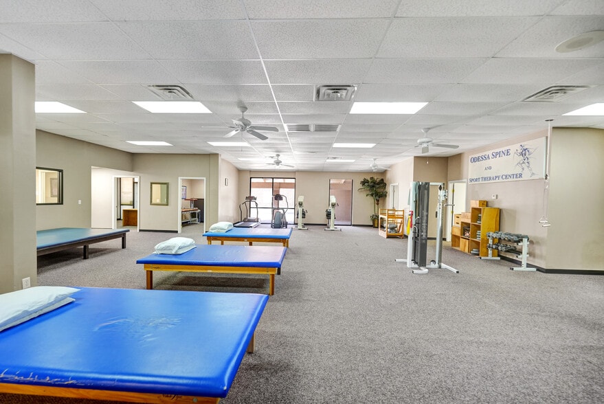More Photos Of 2651 John Ben Shepperd Pky, Odessa Office For Sale