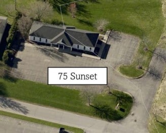Primary Photo Of 75 Sunset Dr, Newark Medical For Lease