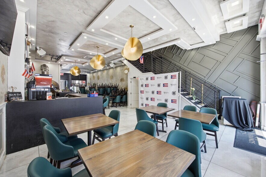 More Photos Of 1041 Flushing, Brooklyn Restaurant For Lease
