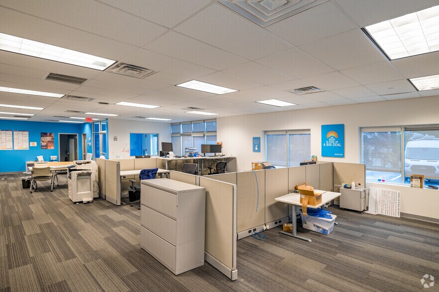 More Photos Of 227 N Route 303, Congers Warehouse For Lease