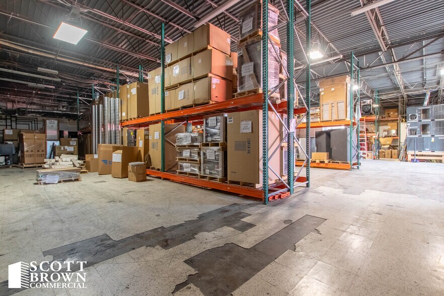 More Photos Of 10810 Alder Cir, Dallas Light Manufacturing For Lease