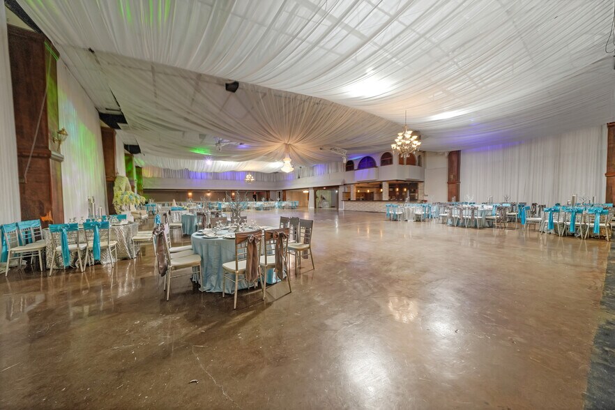 More Photos Of 8012 Endor, Houston Warehouse For Lease