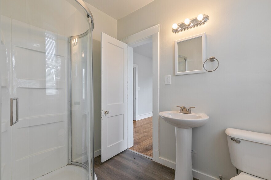 More Photos Of 2400 Barton Ave, Richmond Apartments For Sale
