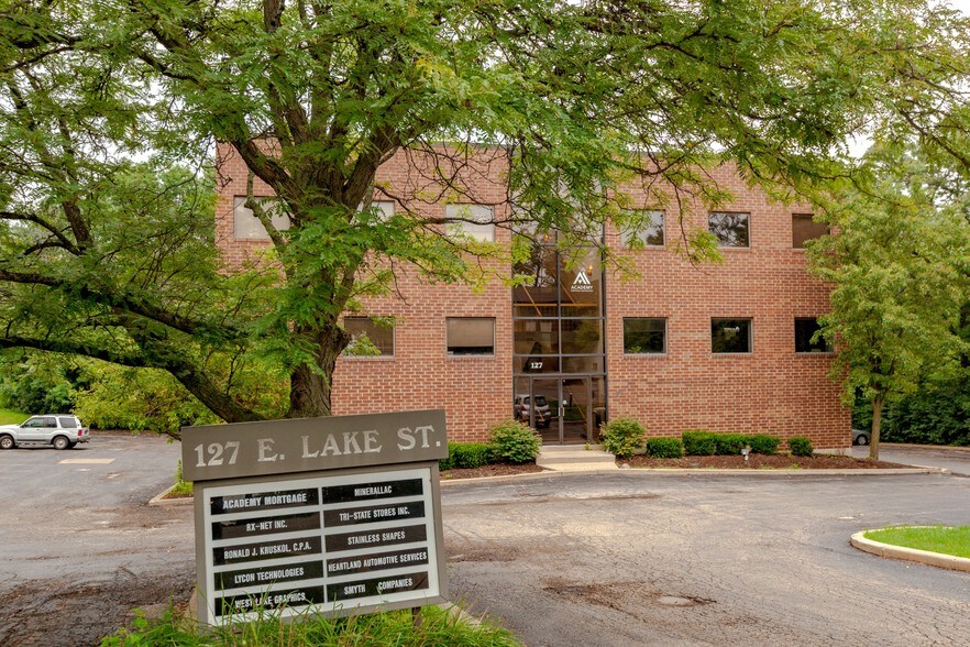 More Photos Of 127 E Lake St, Bloomingdale Office For Lease