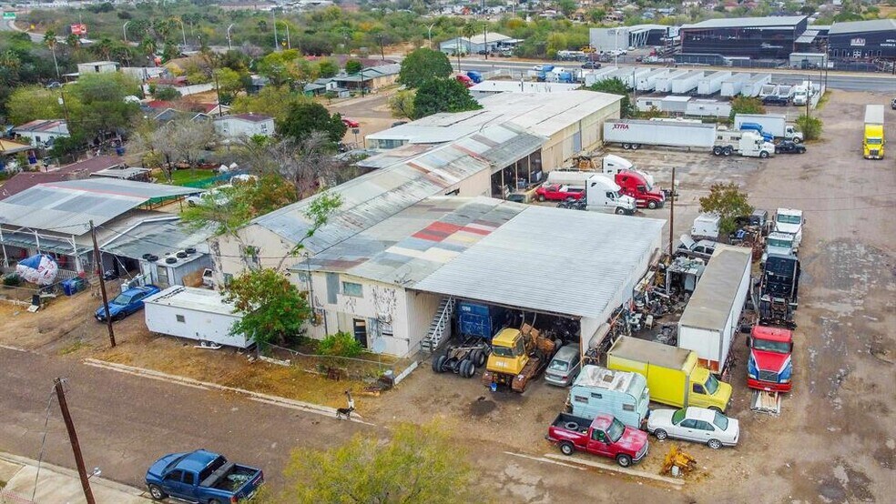 More Photos Of 300 N Ejido Ave, Laredo Industrial For Sale