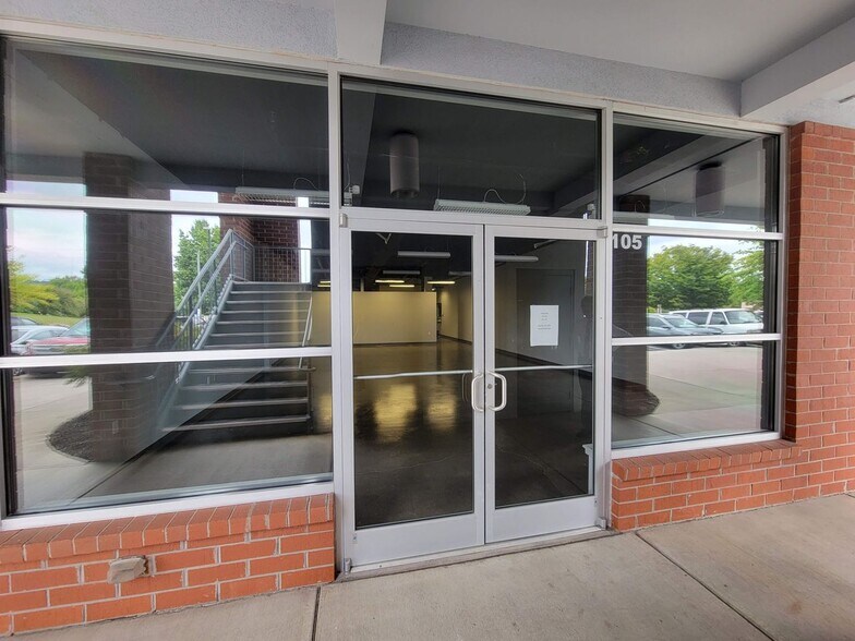 More Photos Of 1143 Oak Ridge Tpke, Oak Ridge Restaurant For Sale