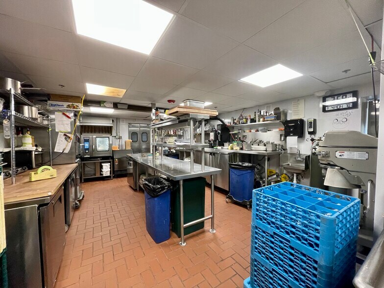 More Photos Of 2246 Larimer St, Denver Storefront For Lease