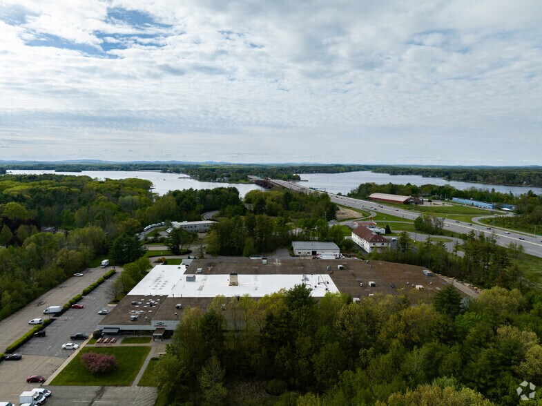 More Photos Of 25 Nimble Hill Rd, Newington Manufacturing For Lease