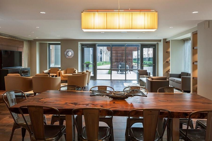 More Photos Of 110 Beverly St, Boston Apartments For Lease