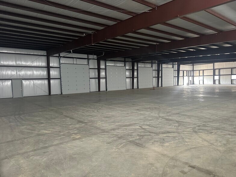More Photos Of 563 Krueger Cyn, New Braunfels Industrial For Lease