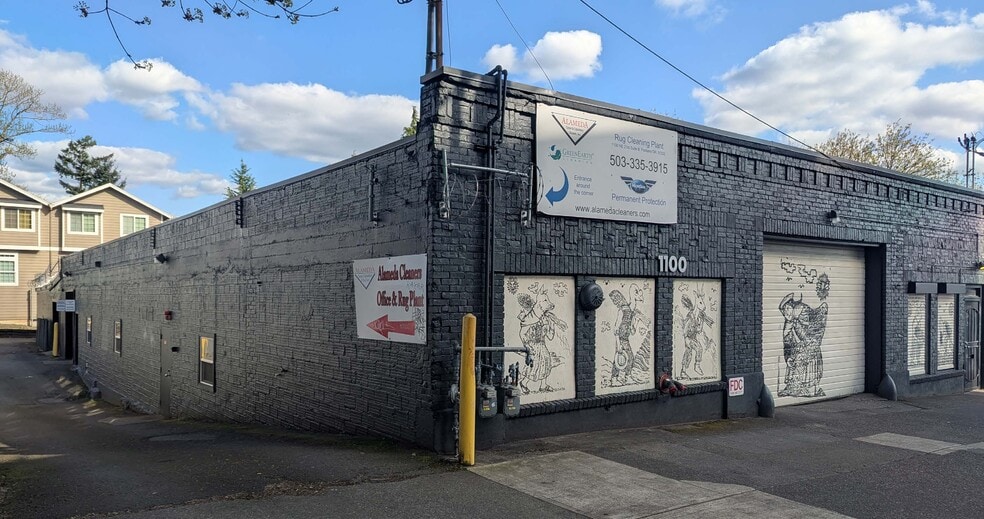 Primary Photo Of 1100 NE 21st St, Portland Service For Sale