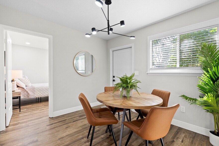 More Photos Of 2456 SW Hideaway Ln, Stuart Apartments For Sale