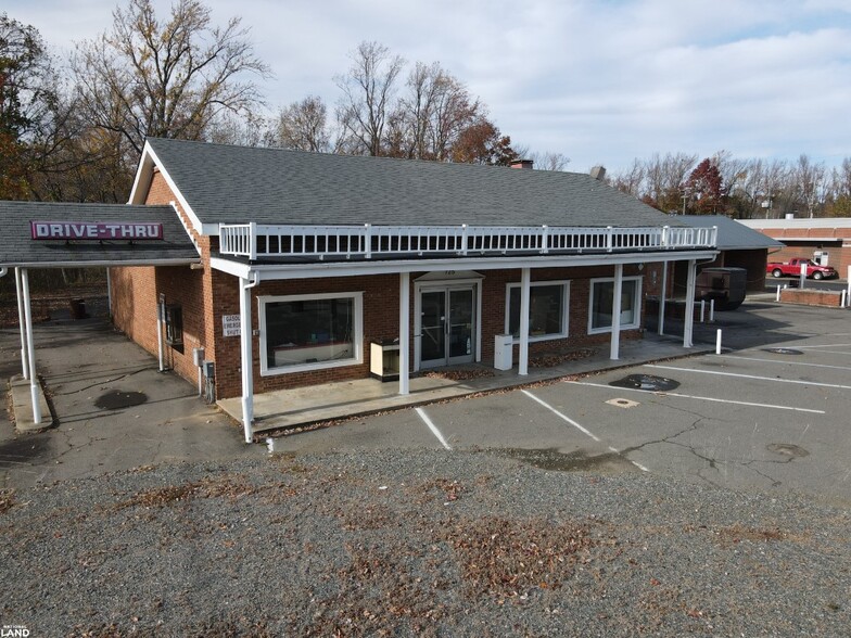 Primary Photo Of 725 N Madison Blvd, Roxboro Convenience Store For Sale